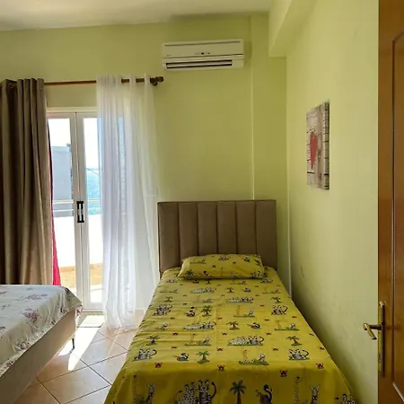 Apartment Leandra
