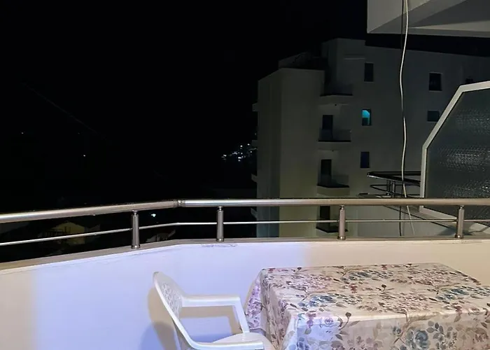 Leandra Daire Saranda